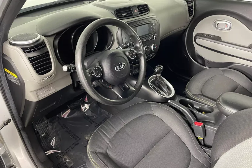 2016 Kia Soul Plus photo 1