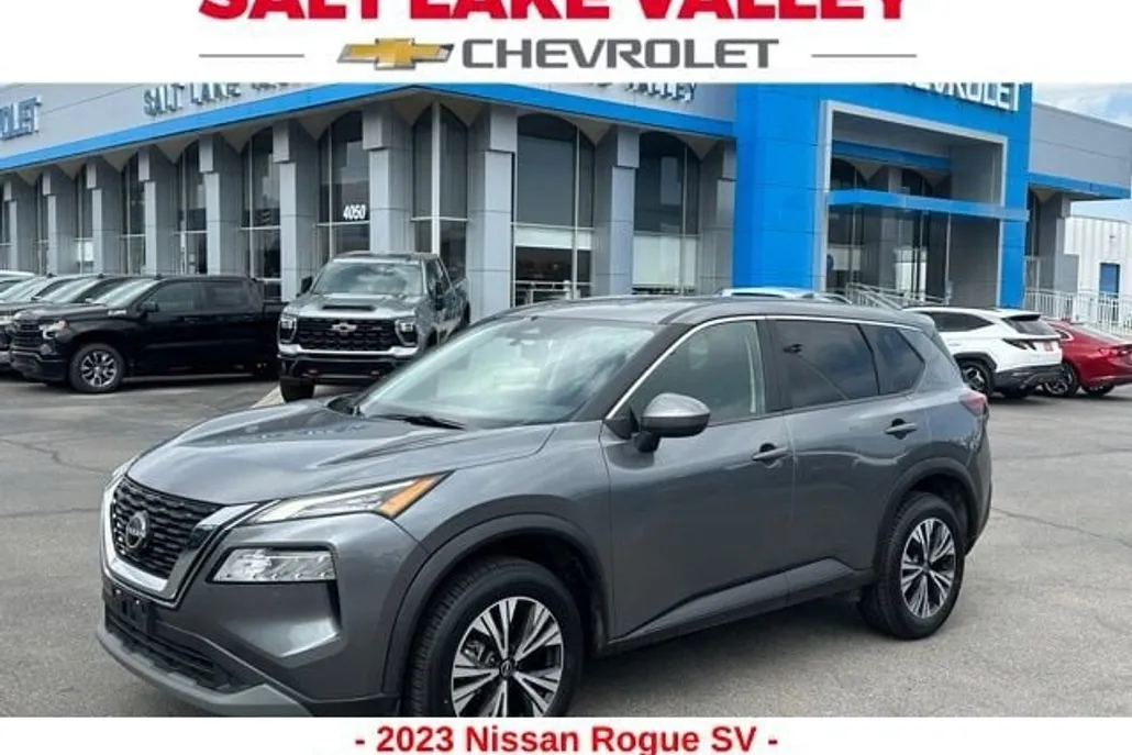 2023 Nissan Rogue SV photo 1
