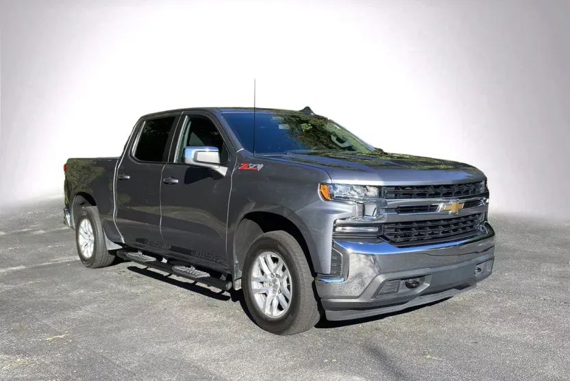 2020 Chevrolet Silverado 1500 LT photo 1