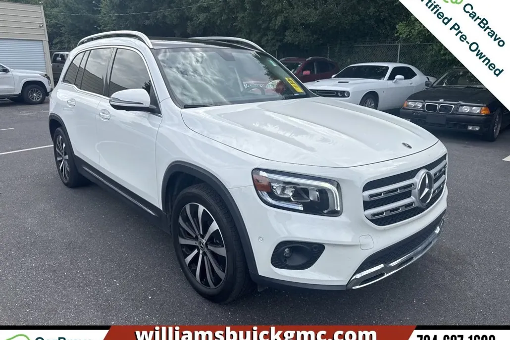 2022 Mercedes Benz GLB 250 4MATIC photo 1
