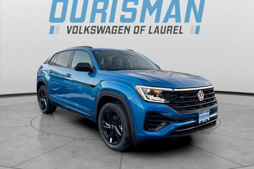 2025 Volkswagen Atlas Cross Sport SEL R-Line photo 1