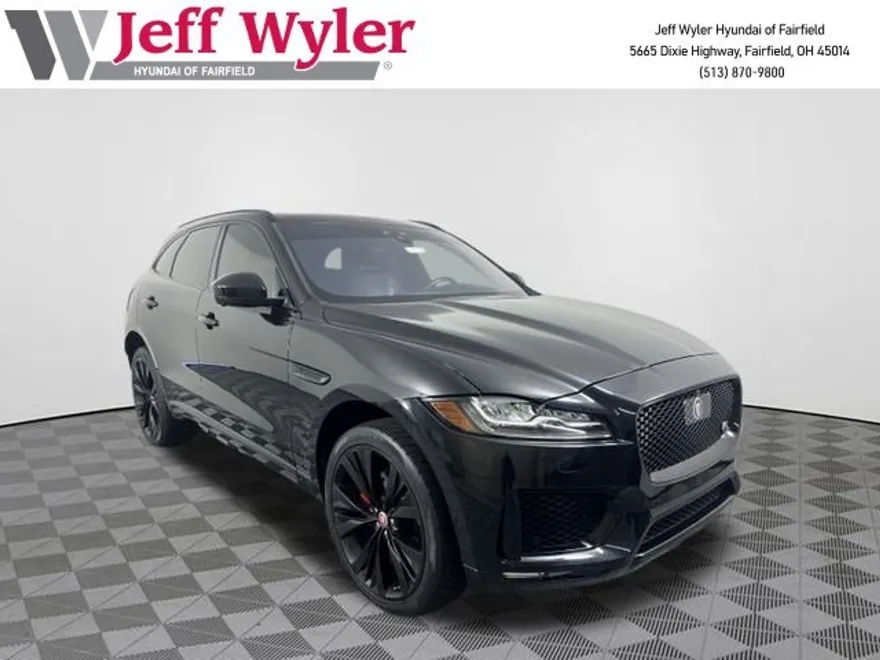 2017 Jaguar F-PACE S photo 1