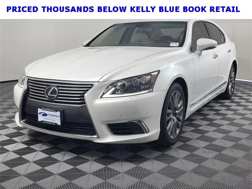2016 Lexus LS 460 photo 1