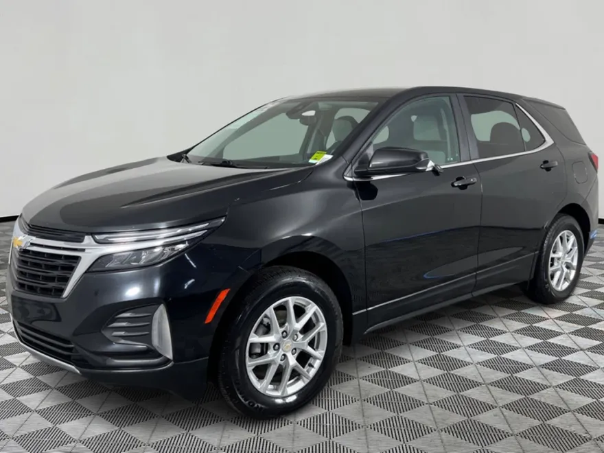 2023 Chevrolet Equinox photo 1