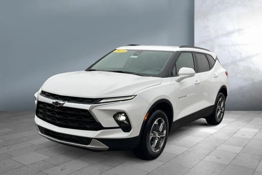 2023 Chevrolet Blazer 2LT photo 1