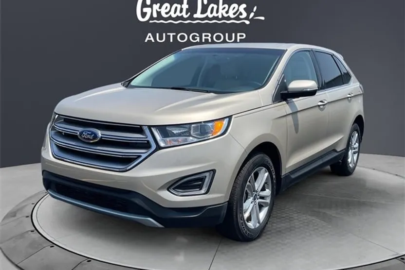 2018 Ford Edge Titanium photo 1