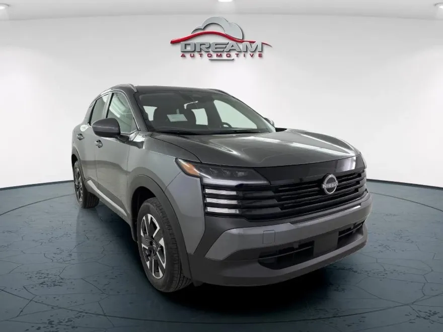 2025 Nissan Kicks SV photo 1