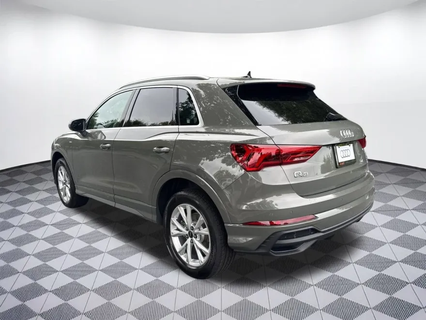 2025 Audi Q3 45 TFSI S line Premium Plus photo 1