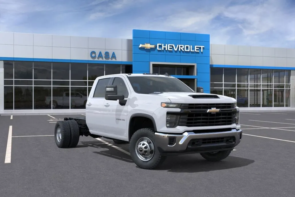 2025 Chevrolet Silverado 3500HD Work Truck photo 1