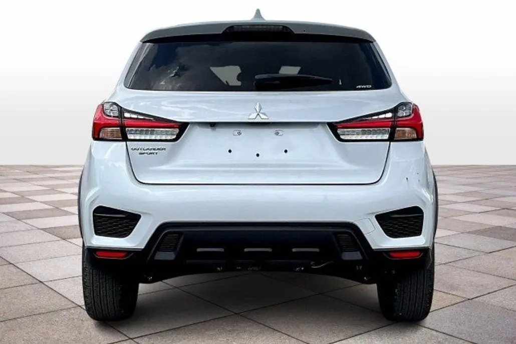 2025 Mitsubishi Outlander Sport ES photo 1