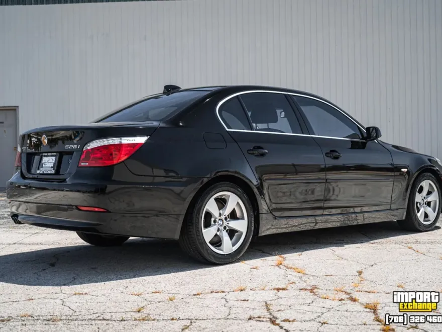 2008 Bmw 528i 5-series photo 1