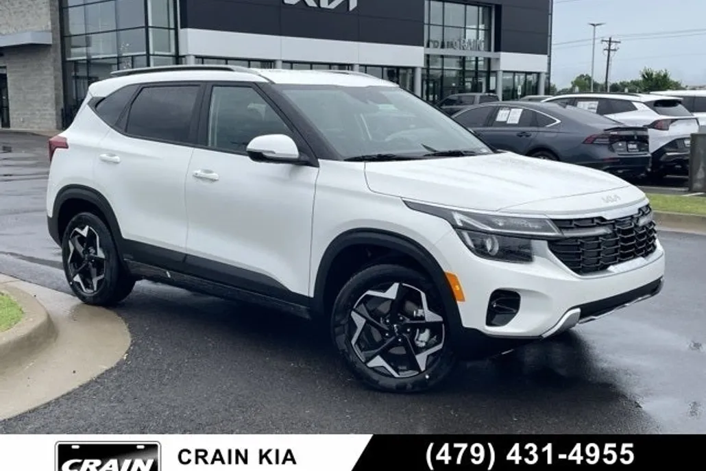 2025 Kia Seltos S photo 1