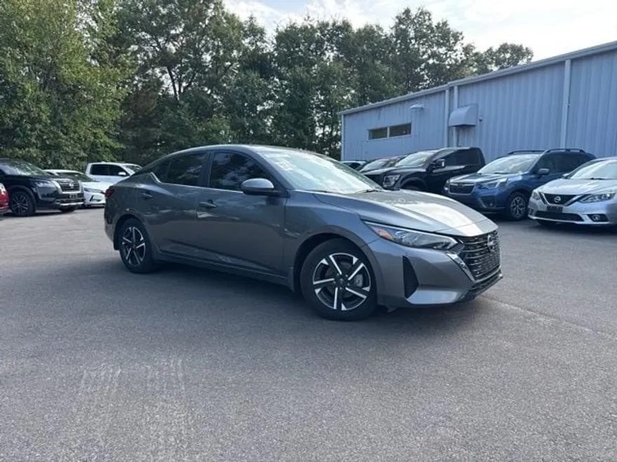 2024 Nissan Sentra SV photo 1