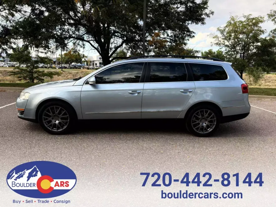 2007 Volkswagen Passat 3.6L 4Motion photo 1