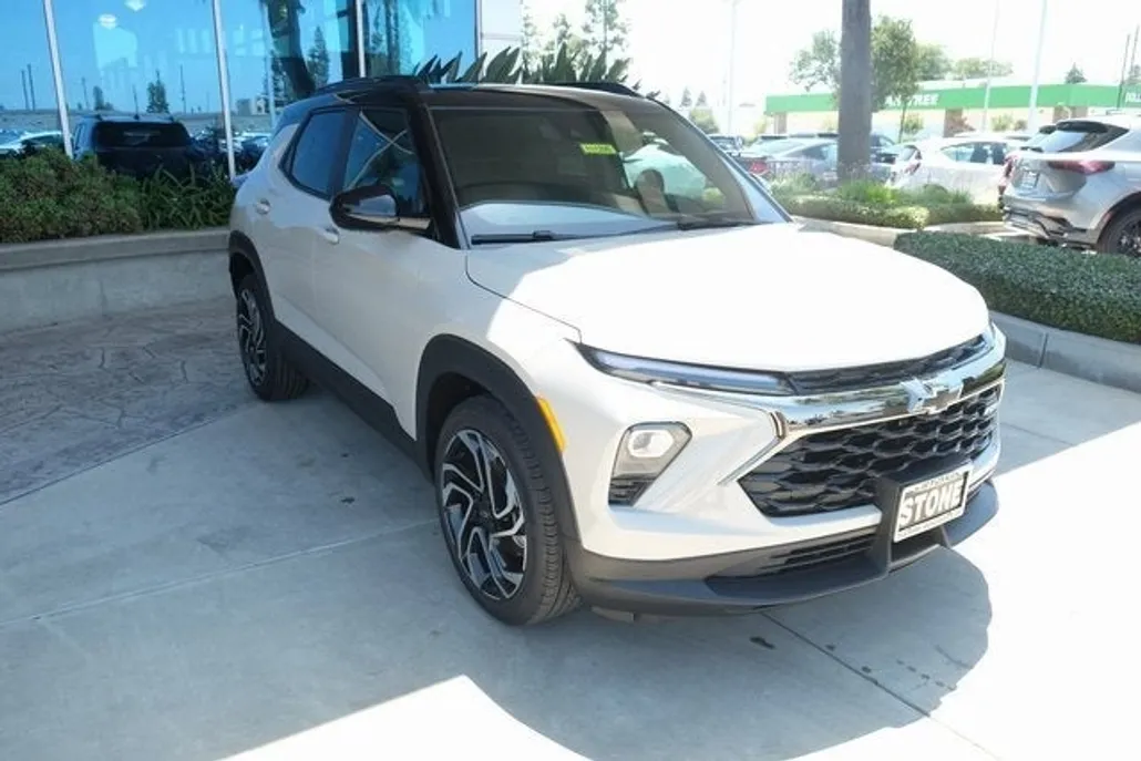 2026 Chevrolet Trailblazer RS photo 1