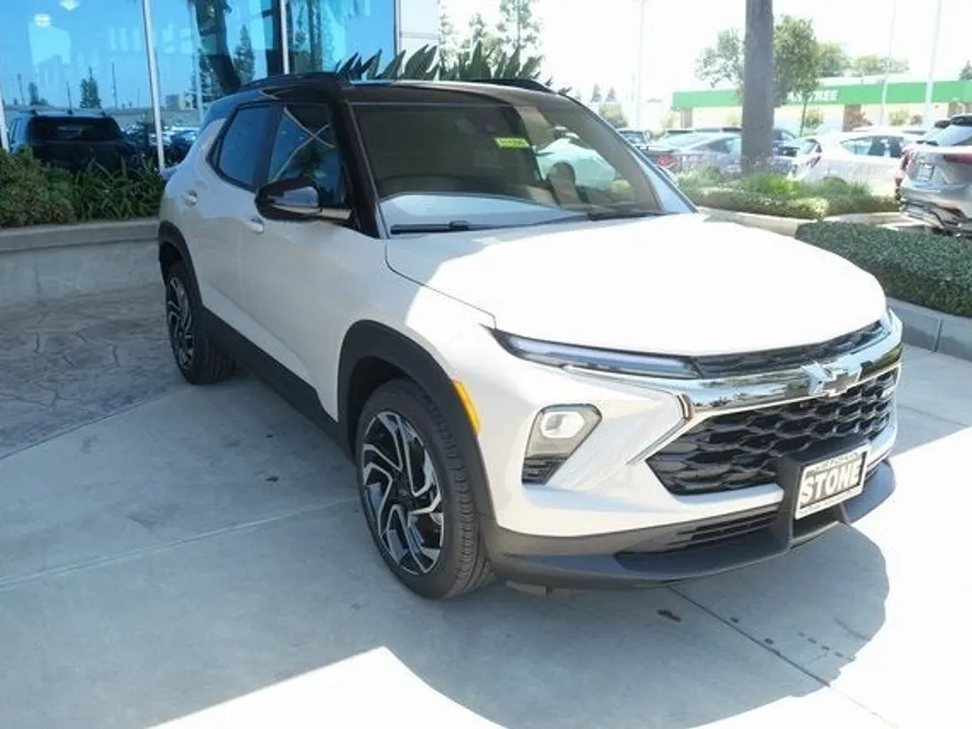 2026 Chevrolet Trailblazer RS photo 1