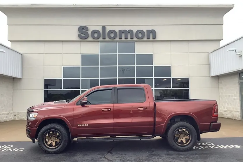 2019 Ram 1500 Laramie photo 1