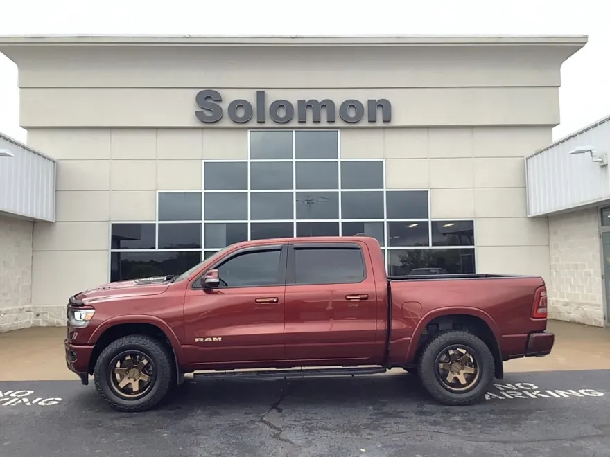 2019 Ram 1500 Laramie photo 1