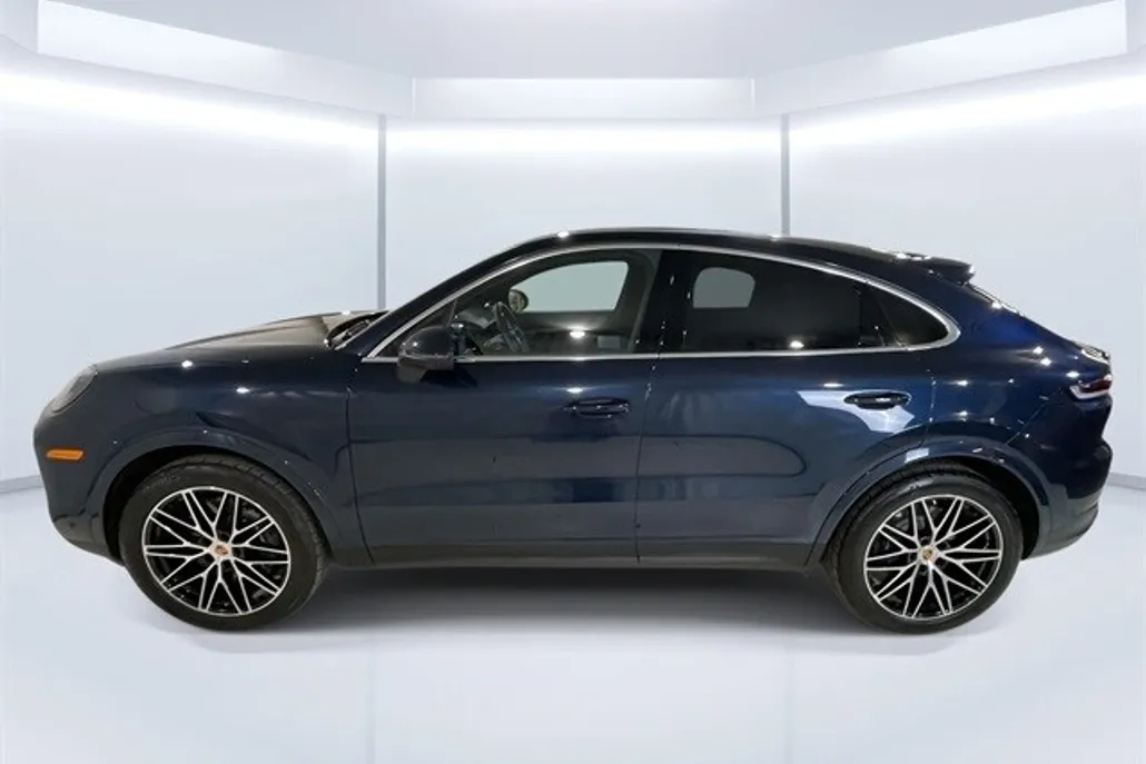 2025 Porsche Cayenne Coupe photo 1