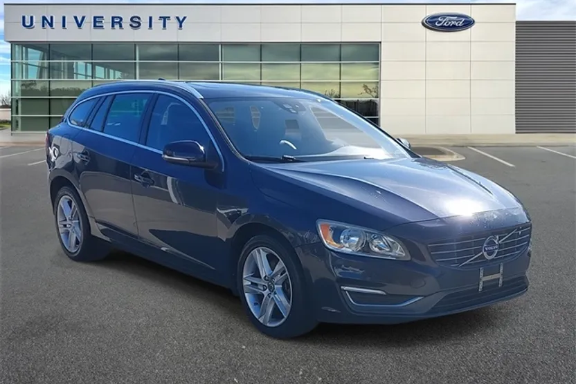 2015 Volvo V60 T5 Premier photo 1