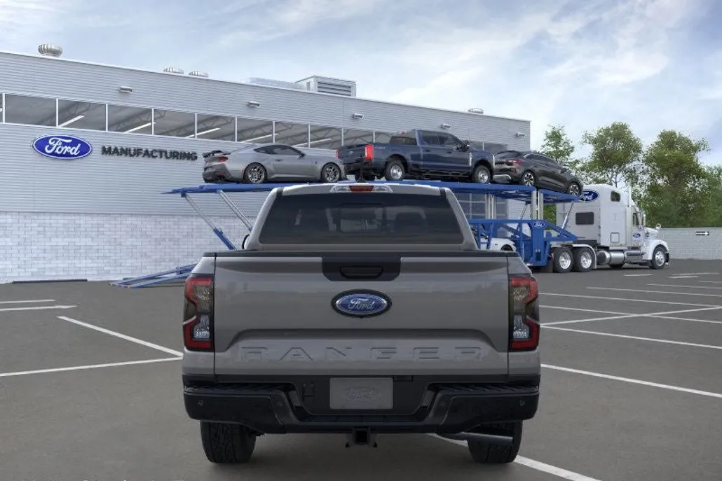 2025 Ford Ranger XLT photo 1
