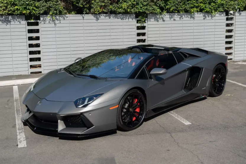 2015 Lamborghini Aventador LP 700-4 Roadster photo 1