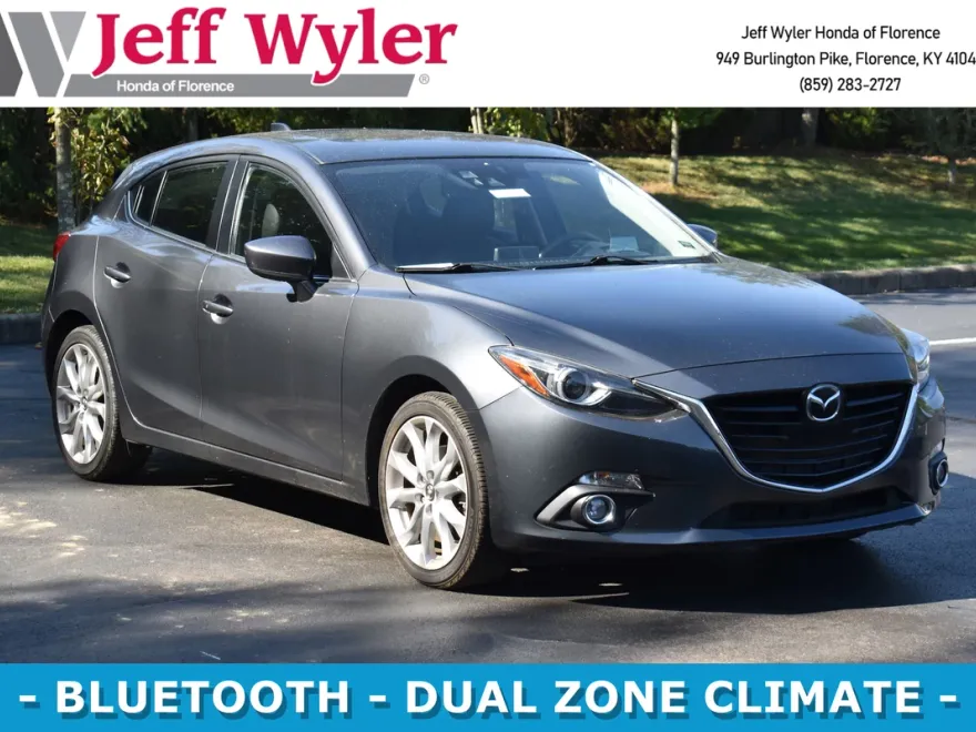2015 Mazda Mazda3 s Grand Touring Hatchback photo 1