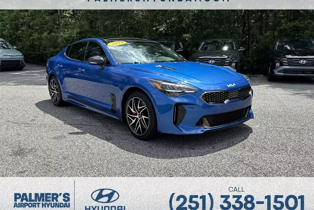 2023 Kia Stinger GT-Line photo 1
