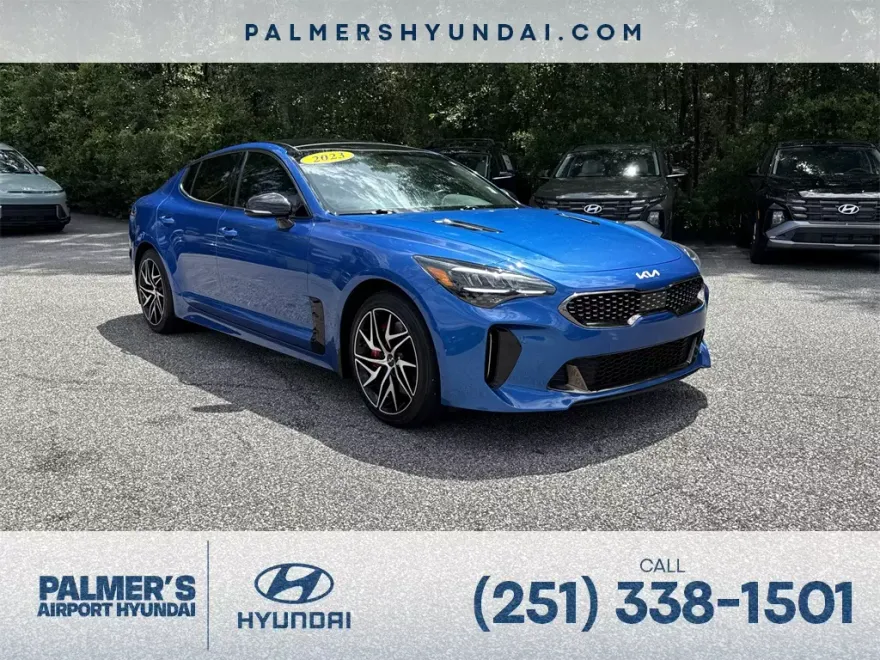 2023 Kia Stinger GT-Line photo 1