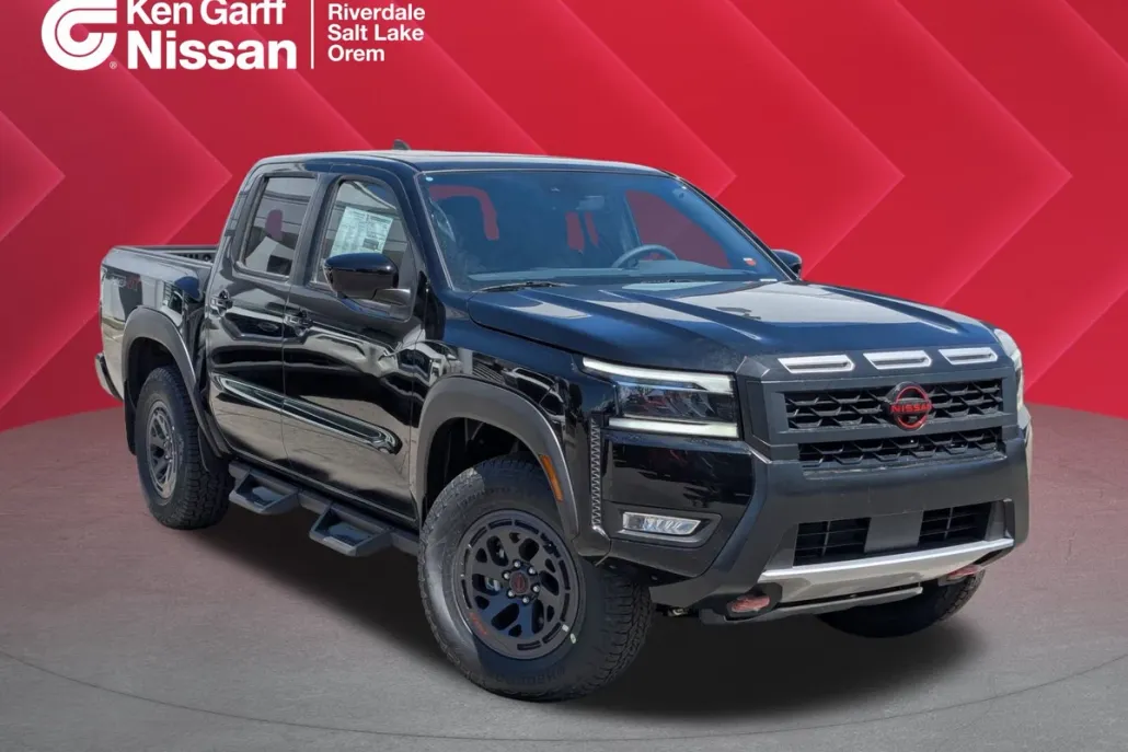 2025 Nissan Frontier PRO-4X photo 1