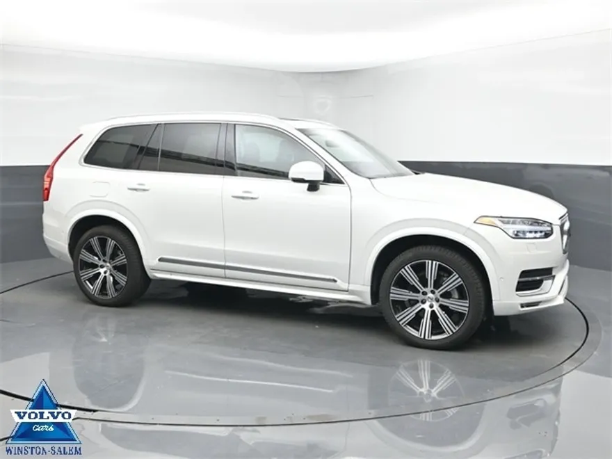 2024 Volvo XC90 Plus photo 1