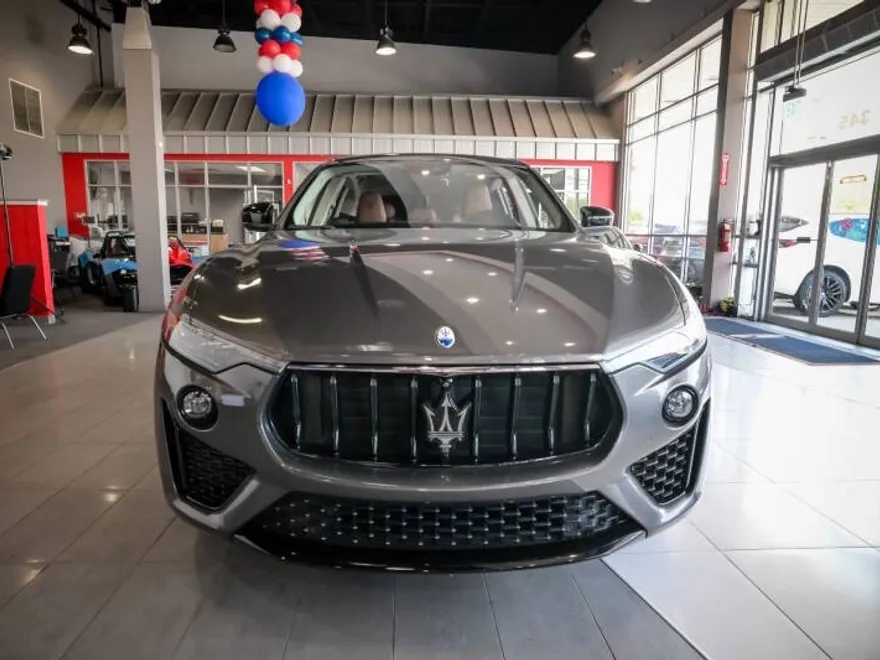 2022 Maserati Levante Modena photo 1