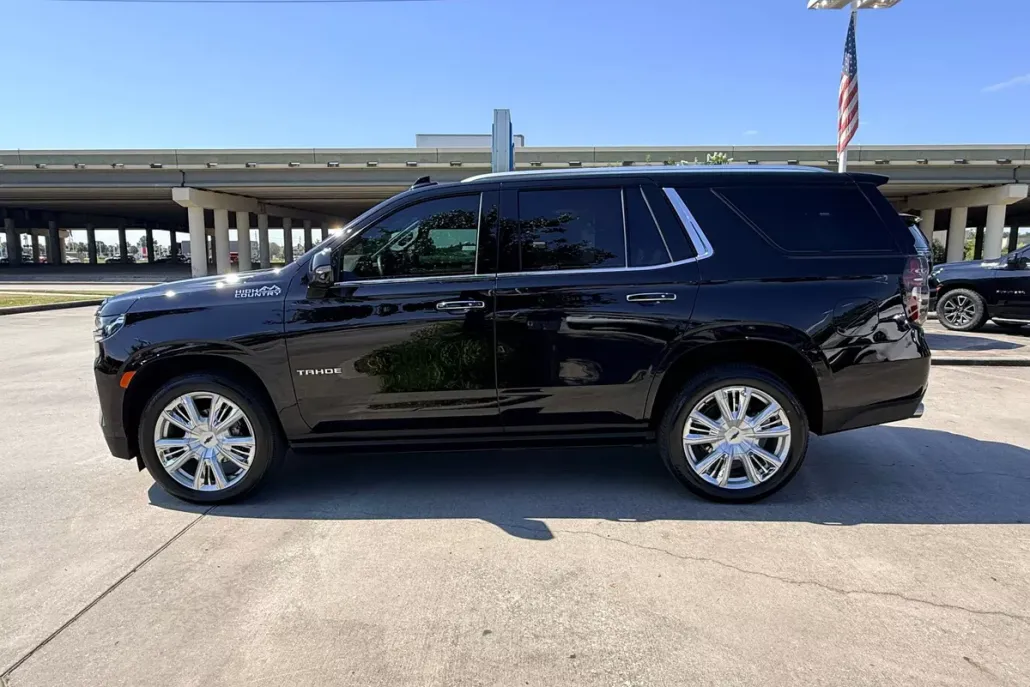 2023 Chevrolet Tahoe High Country photo 1
