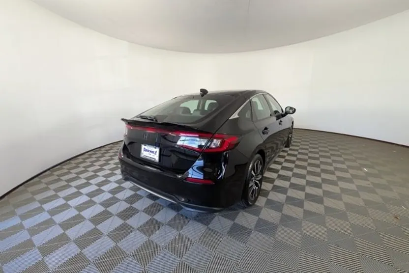 2024 Honda Civic Hatchback EX-L photo 1