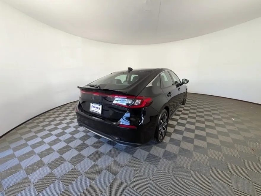2024 Honda Civic Hatchback EX-L photo 1