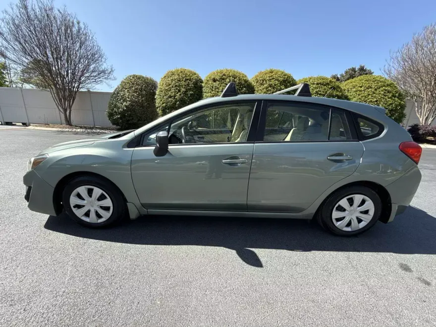 2015 Subaru Impreza 2.0i photo 1