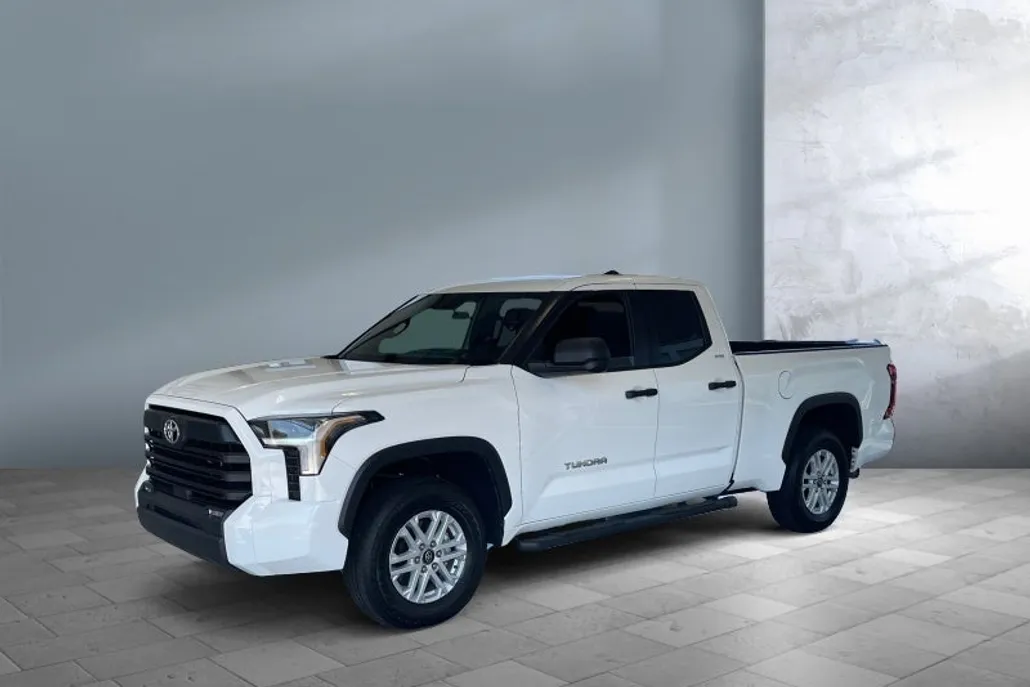2025 Toyota Tundra SR5 photo 1