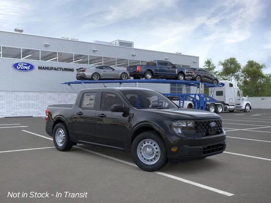 2025 Ford Maverick XL photo 1