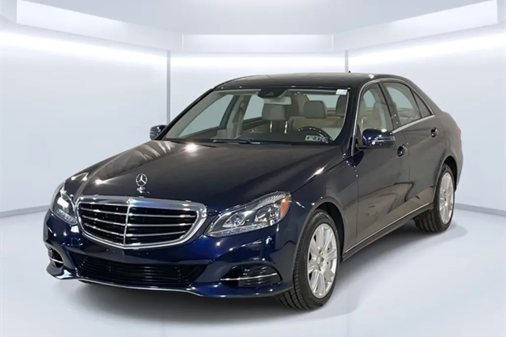 2014 Mercedes Benz E 350 4MATIC photo 1