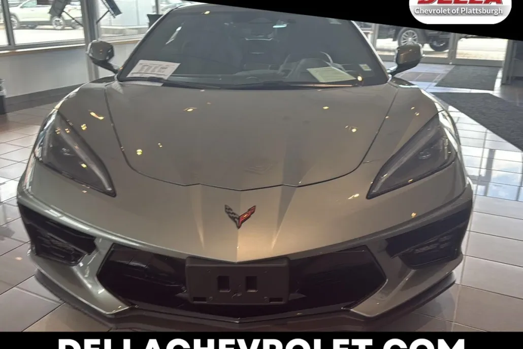 2024 Chevrolet Corvette Stingray 1LT photo 1