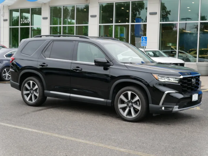 2024 Honda Pilot Elite photo 1