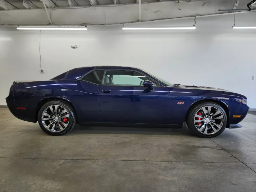 2013 Dodge Challenger SRT8 photo 1