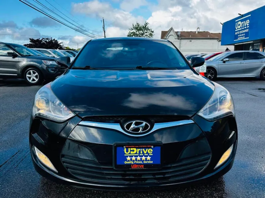 2014 Hyundai Veloster photo 1
