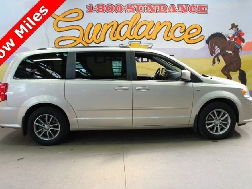 2014 Dodge Grand Caravan SXT photo 1
