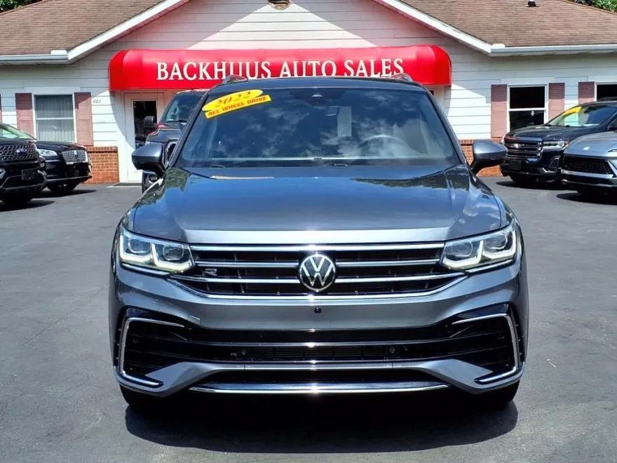 2022 Volkswagen Tiguan SEL Premium R-Line photo 1