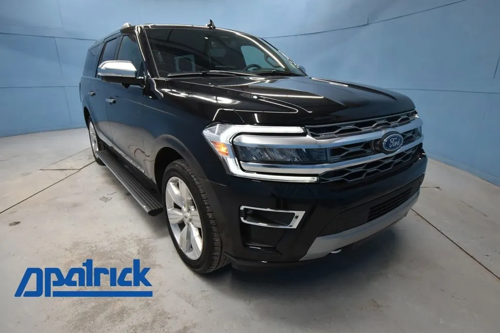 2024 Ford Expedition MAX Platinum photo 1