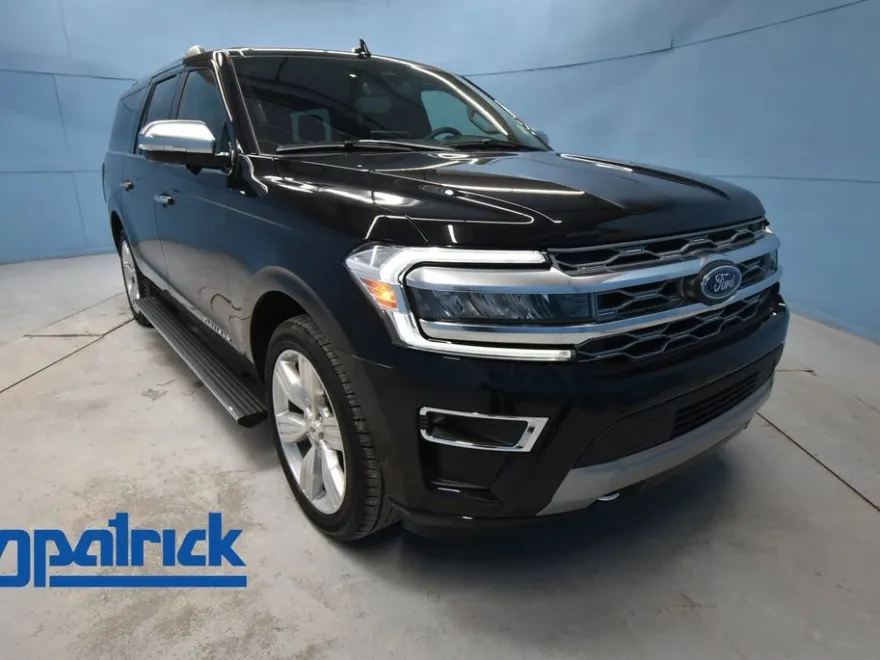 2024 Ford Expedition MAX Platinum photo 1