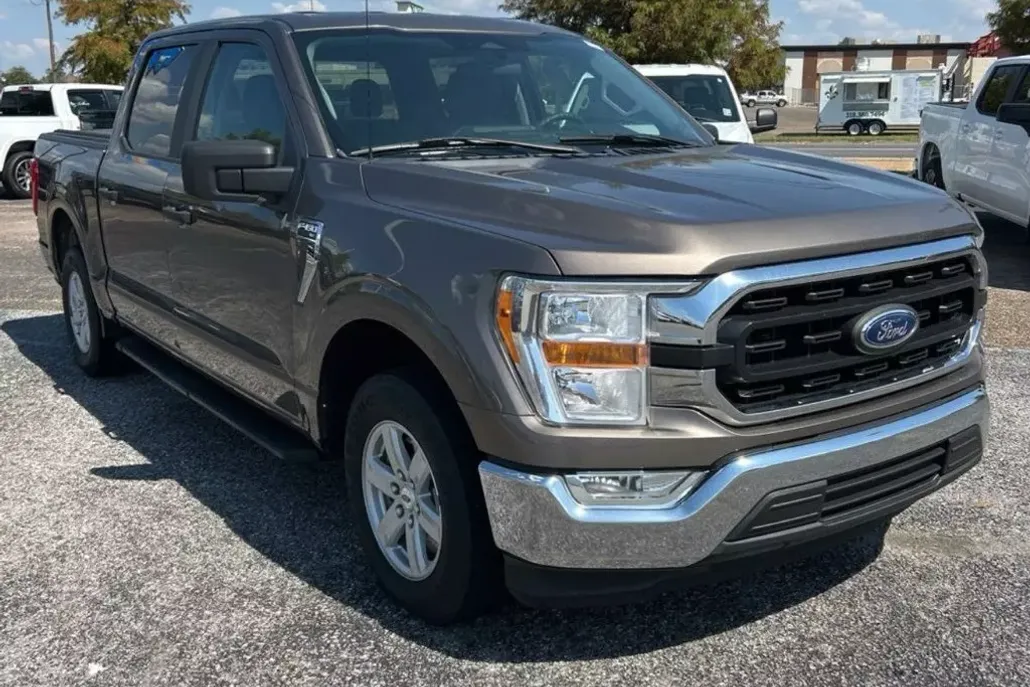 2021 Ford F-150 XLT photo 1