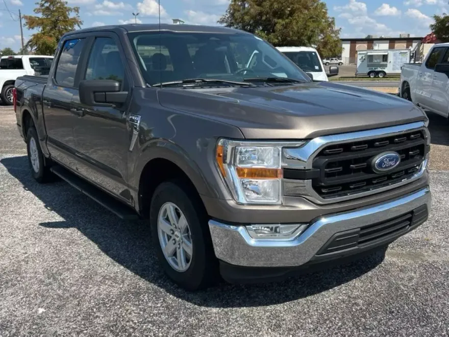2021 Ford F-150 XLT photo 1