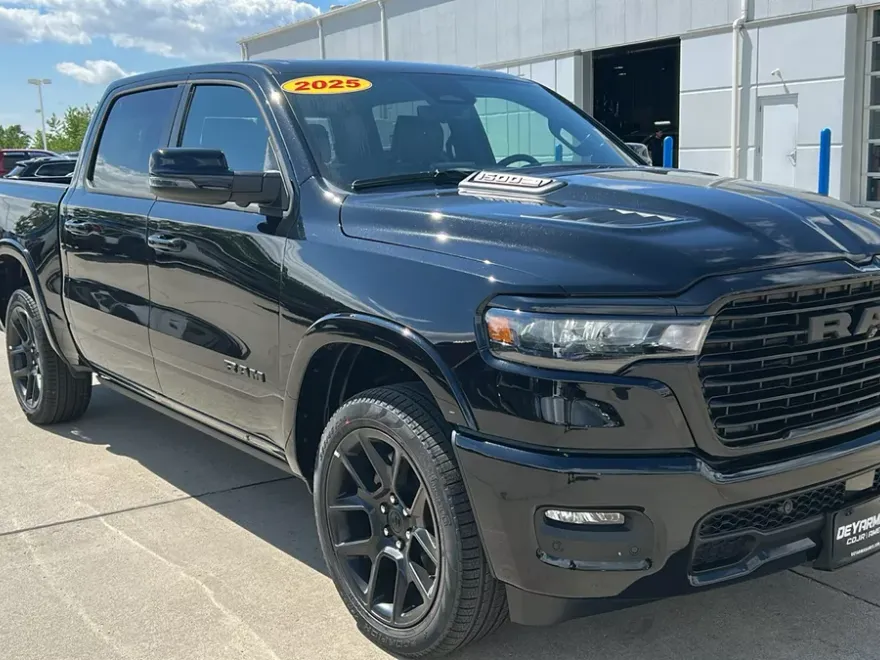 2025 Ram 1500 Laramie photo 1